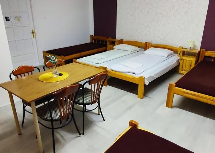 Okszi Casa de hóspedes 3*